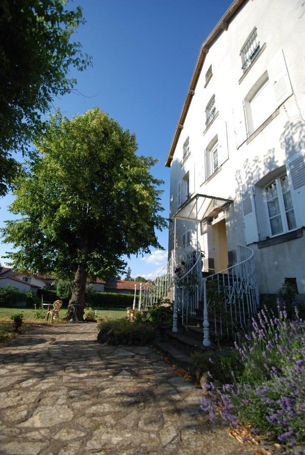 Maison De Retraite Vertaizon Екстериор снимка